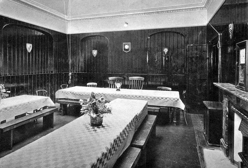 Emsworth House003.jpg