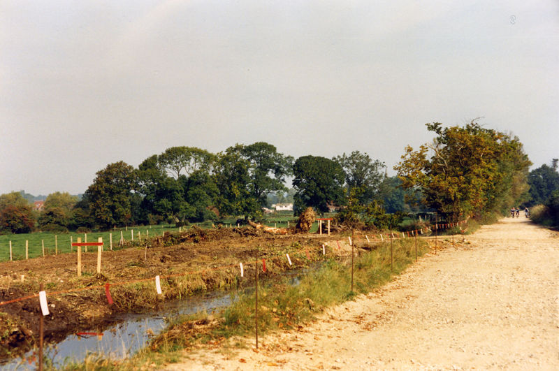 ACQ642-3-6.jpg