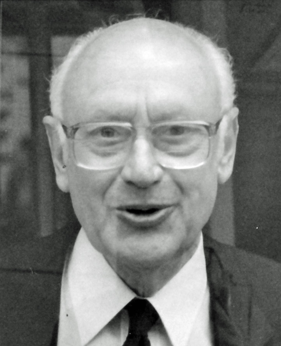 Strahan Soames bw.jpg